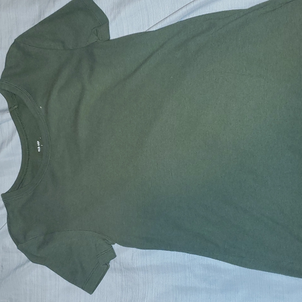 Old navy shirt
